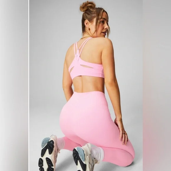 Principal Low-Impact Bra - Picture 3 of 4